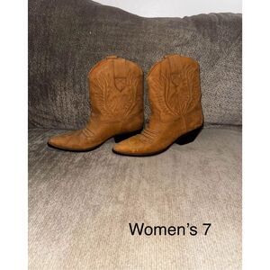Sabree Boots